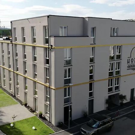 Hotel Zuckerfabrik Stuttgart Bagian luar foto